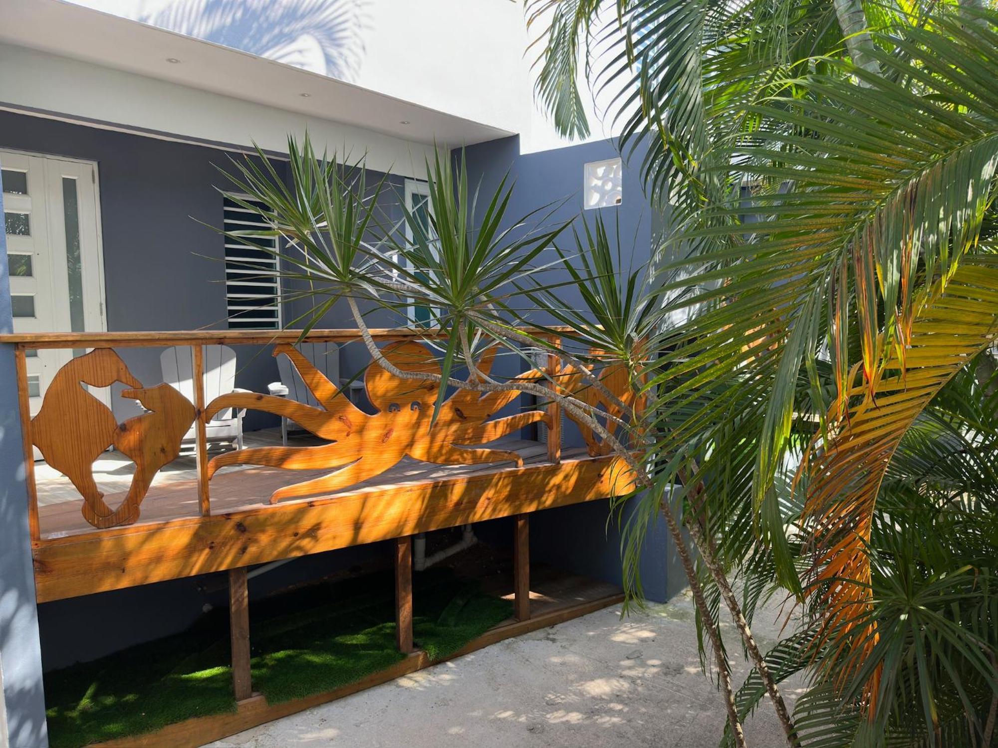 Old Crow Hotel And Suites Vieques Exteriör bild