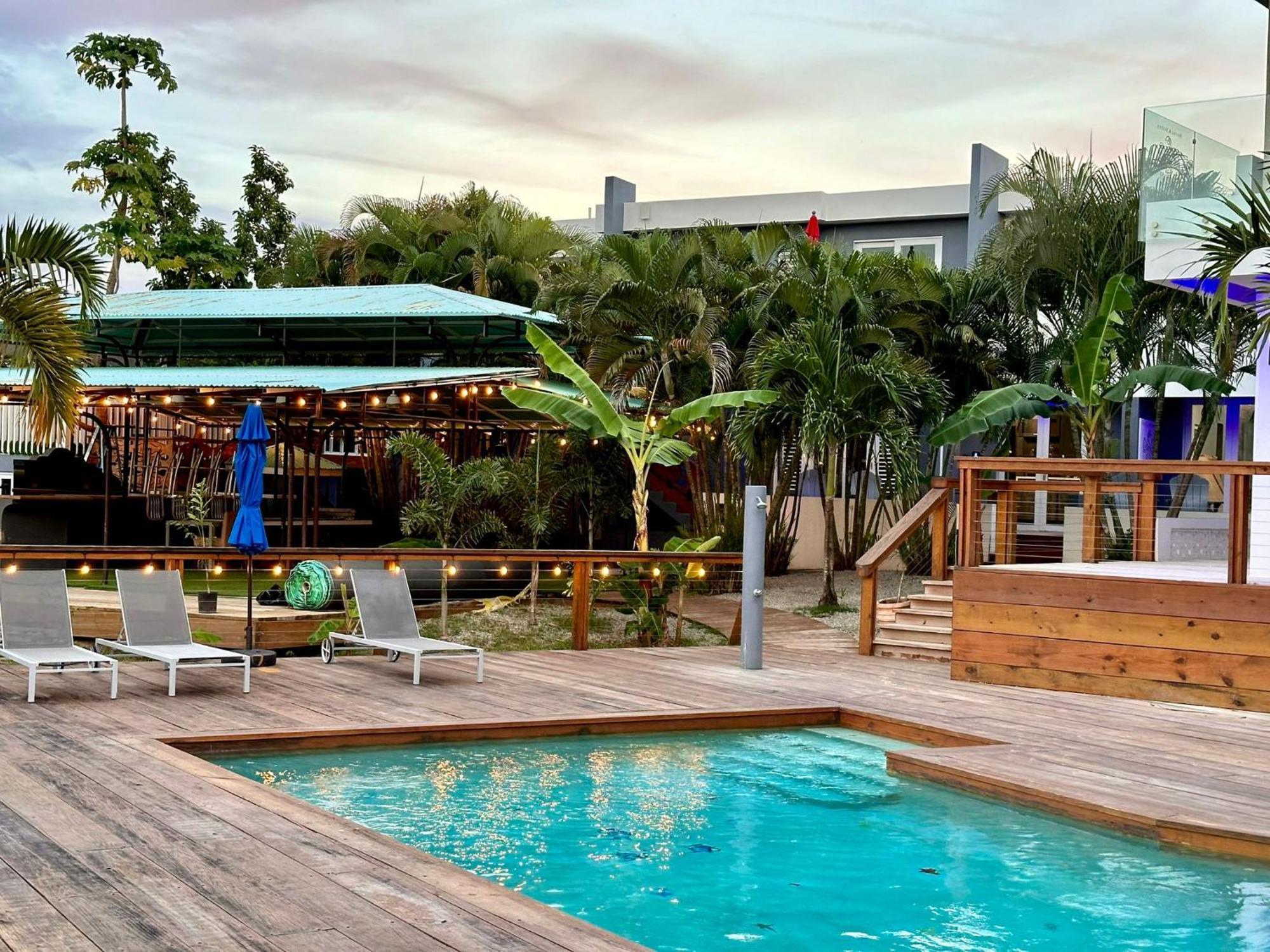 Old Crow Hotel And Suites Vieques Exteriör bild