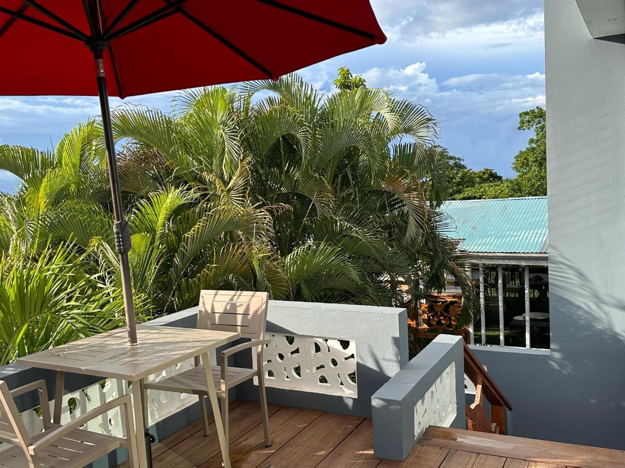 Old Crow Hotel And Suites Vieques Exteriör bild