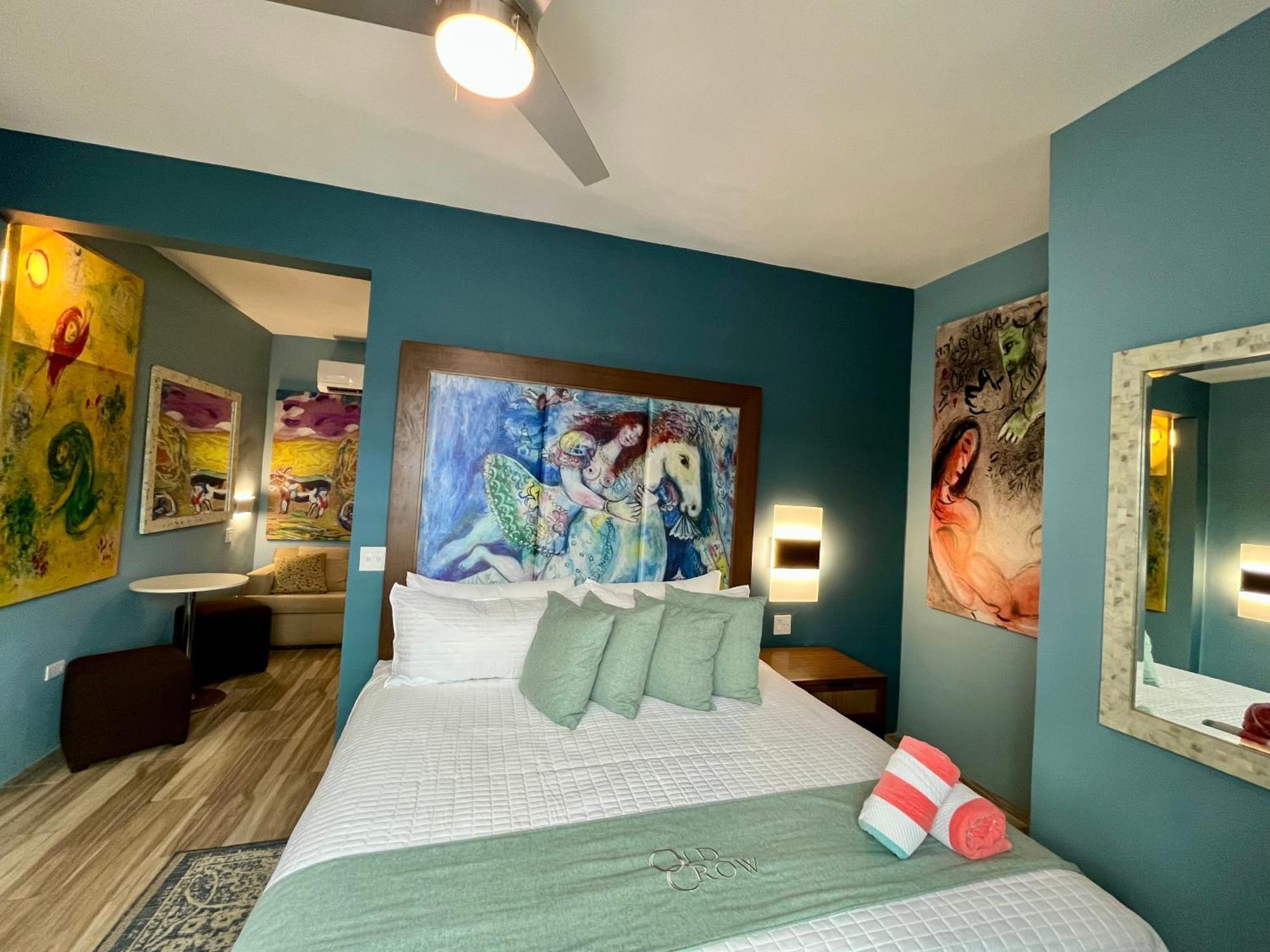 Old Crow Hotel And Suites Vieques Exteriör bild